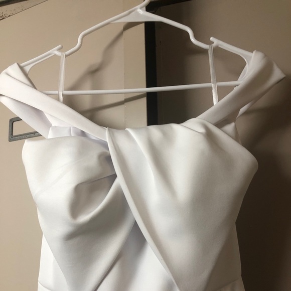 Wedding Dress - Picture 2 of 4